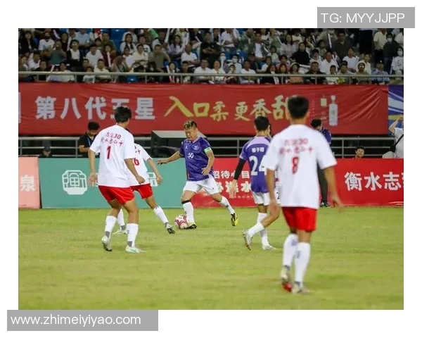 静雨深度解析足球明星表现与影响力的多维度评价