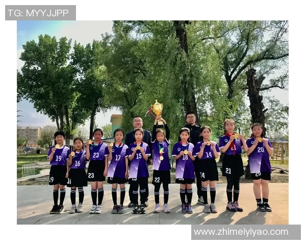 山东女子足球队迎战长春队全力争胜展现风采